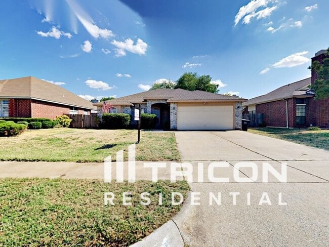 Photo - 2545 Clovermeadow Dr House