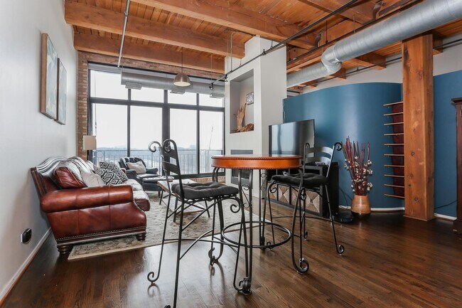Photo - 1250 W Van Buren St Condo
