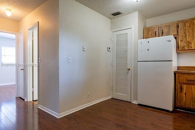 Photo - 5192 NE 6th Ave Unit 820