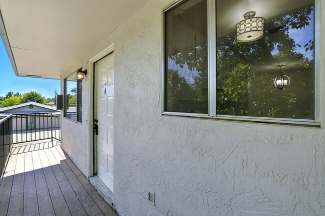 Photo - Gorgeous 2 Bed Condo in Foothill Farms