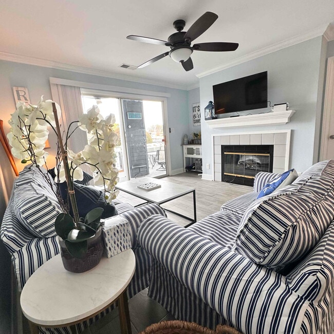 Photo - 18713 Vineyard Point Ln