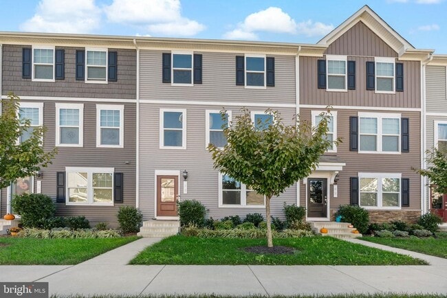 Building Photo - 66 National St