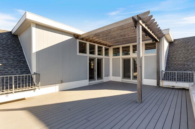 Photo - 303 Islington St Unidad 4