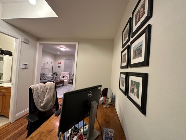 Photo - 213 19th St NE Unit 4