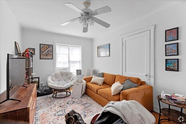 Building Photo - 654 W Oakdale Ave Unit 3n Rental