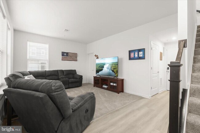 Photo - 1624 Aster Ln