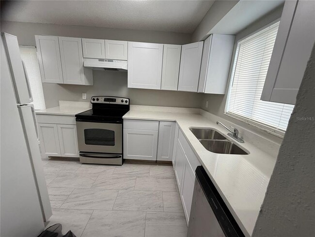 Photo - 124 Cory Ln
