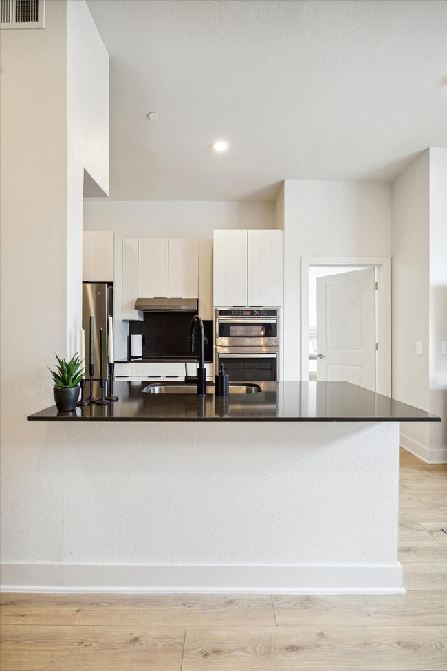 Photo - 1112 Columbus St Unidad FL4-ID1031693P