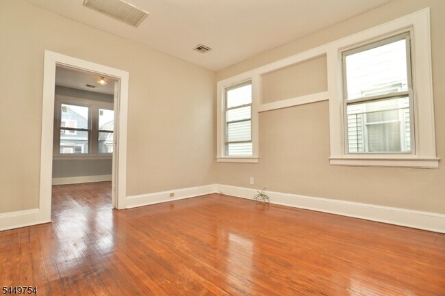 150 Columbia Ave