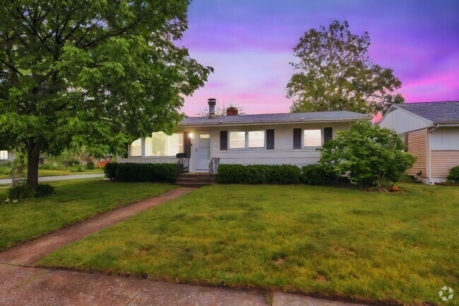 Building Photo - 105 Indianwood Dr Rental
