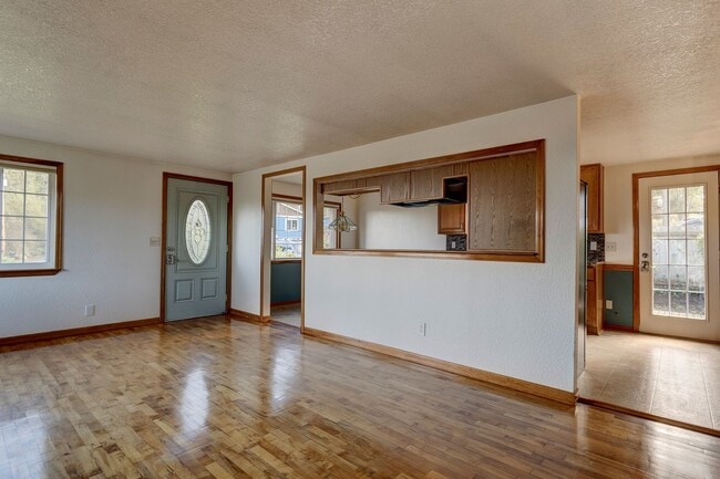 Photo - Charming 2-Bedroom Home with Bonus Room Ne...