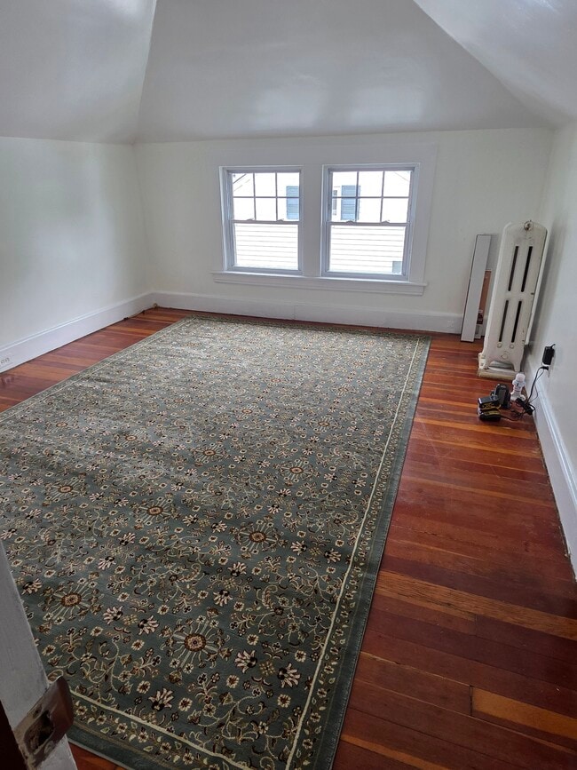 Small living space - 164 Laurel Pl Unit Laurelplace