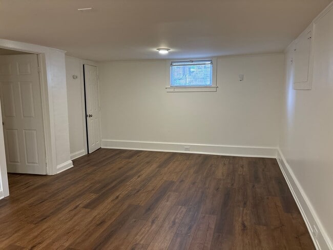 Photo - 1 Bedroom Lower Level Unit - Water Included!