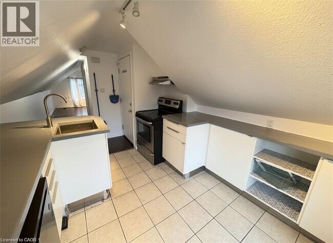 Photo - 41 Fairview Ave Unit 3