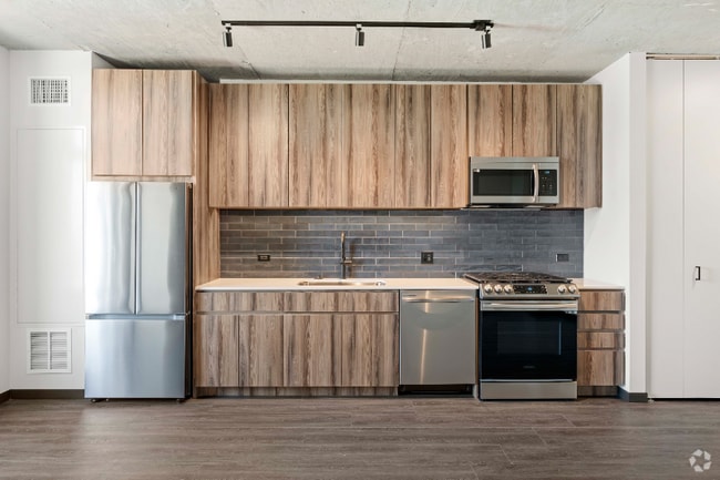 Building Photo - 139 N Ashland Ave Rental