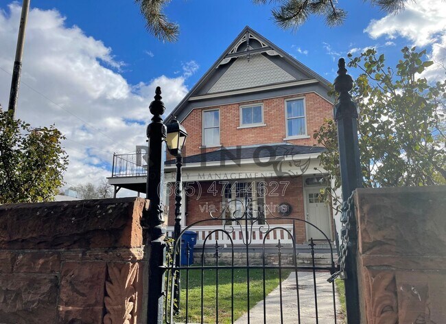 Photo - 261 27th St Unit 2