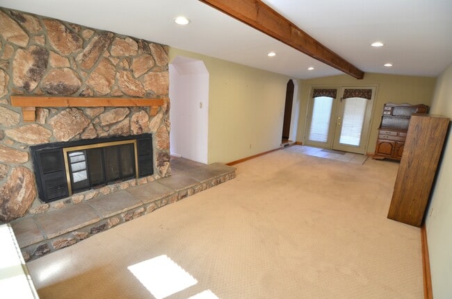 Photo - 836 Waycross Rd