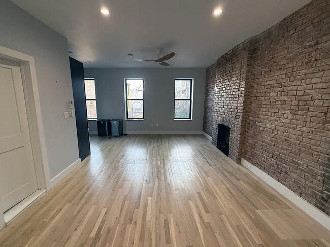 Photo - 461 3rd Ave Unit 3