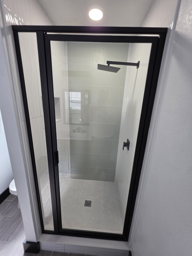 Photo - 5626 Andrea St