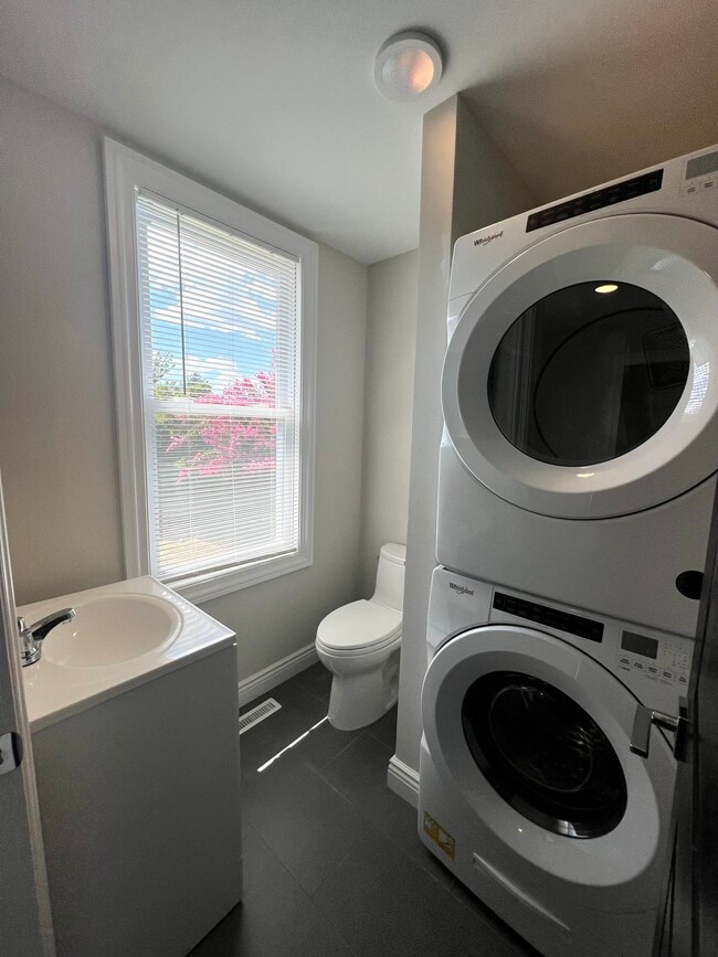 Photo - 38 Belmont Ave Unidad 1