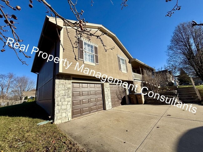 Photo - 4 Bedroom with Flexible Living & Modern Charm