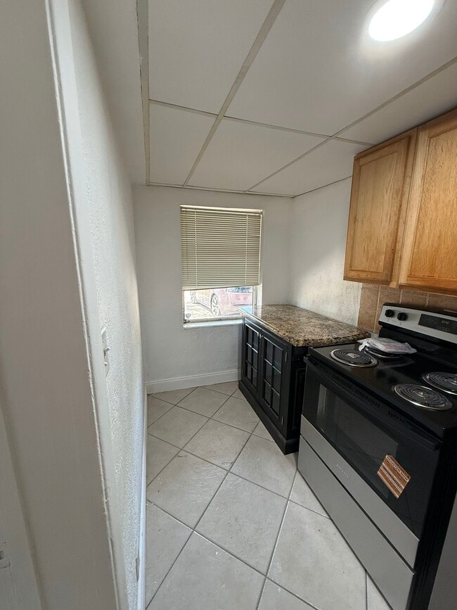 Photo - 2115 NE 37th St Unit 1