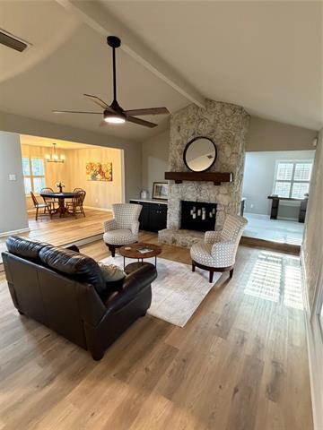 1904 Clover Trail