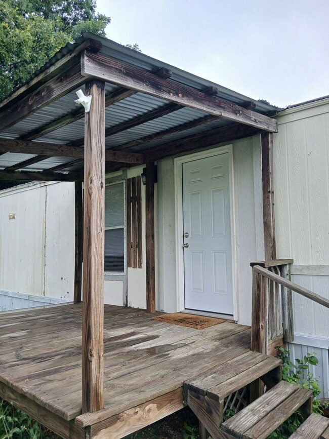 Photo - In the KEYS ... Open Floor plan 3 bedroom 2 bathroom