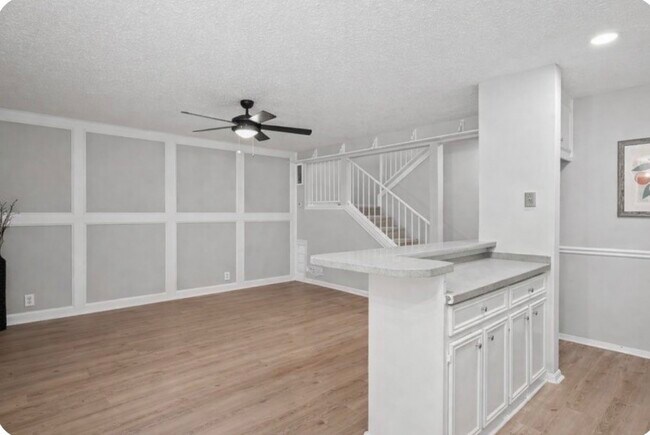 Photo - 3502 Burlington St Unidad 3