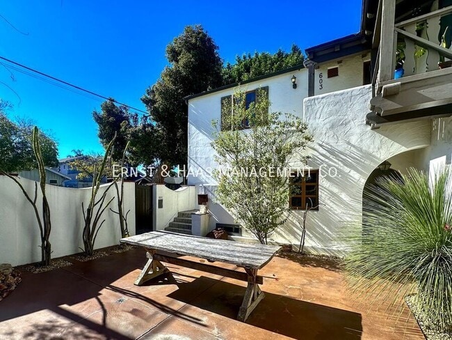 Building Photo - 601 Termino Ave