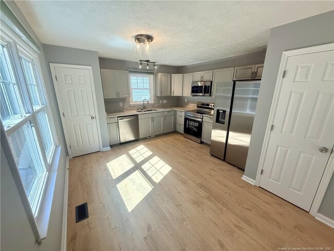 Photo - 6439 Applewhite Rd