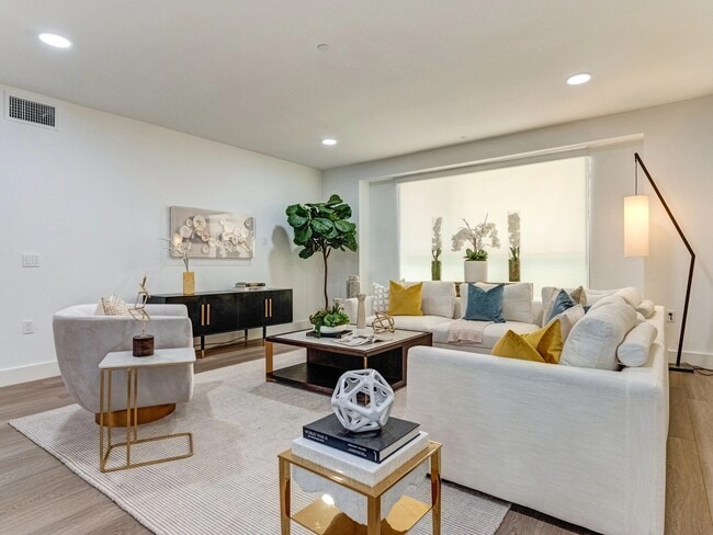 Photo - 1330 Federal Ave Unidad 302