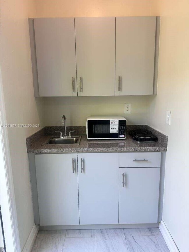 Photo - 14321 NE 4th Ave