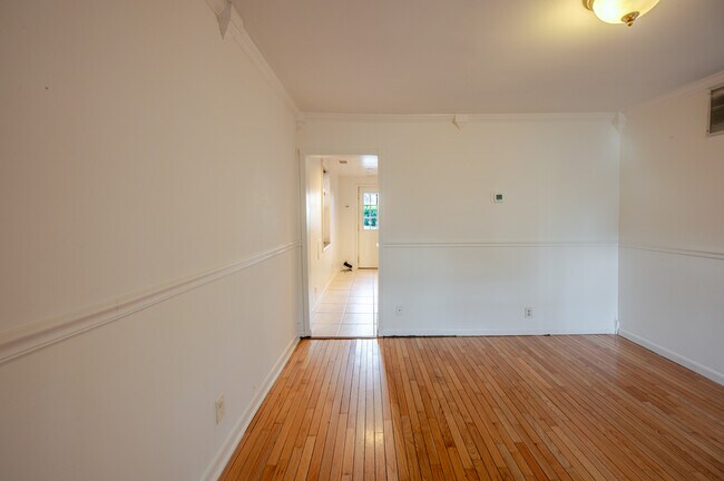 Photo - 21 17th St SE