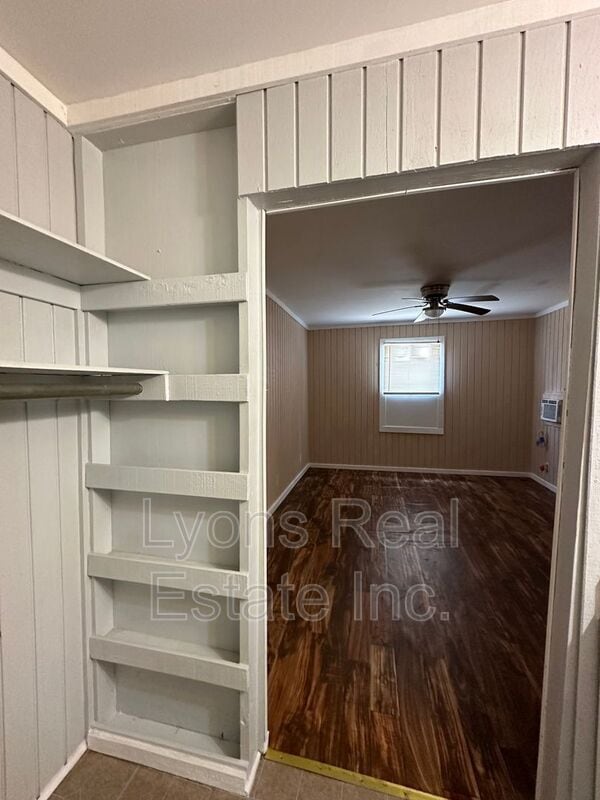 Photo - 2131 Canal St C