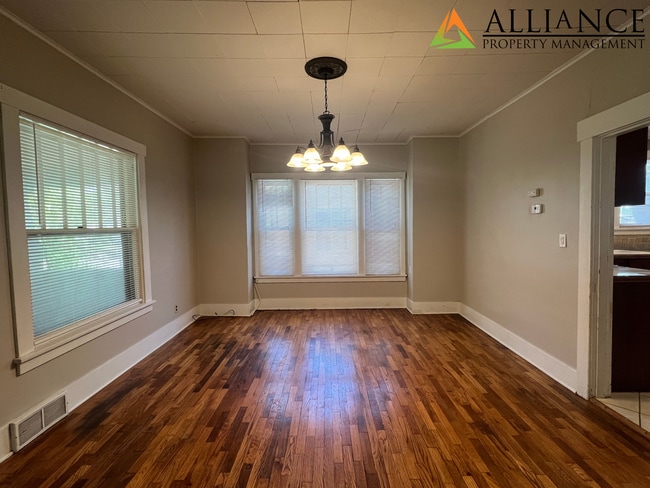 Photo - Charming 3 Bed  w/ Bonus Room Home ~ Great Location!