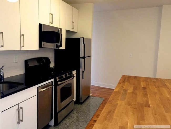 Photo - 640 Fort Washington Avenue