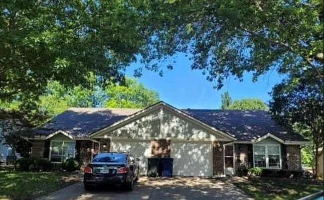 Photo - 1820 SW 6th St