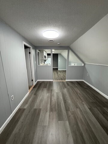 Building Photo - 6 Apple St Unit 3