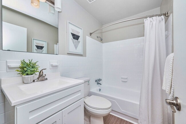 Asbury Place Townhome Apartments