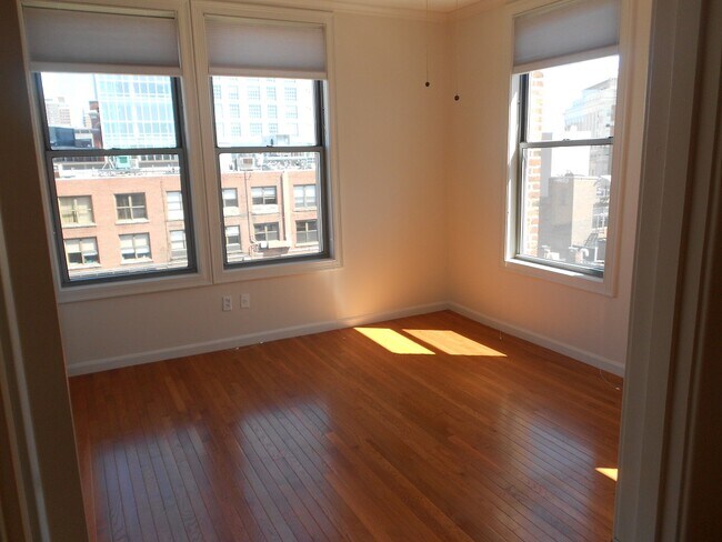 Photo - 28 Edgerly Rd Unit 44B