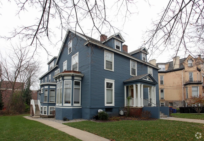 Photo - Girod 33 Lafayette SE