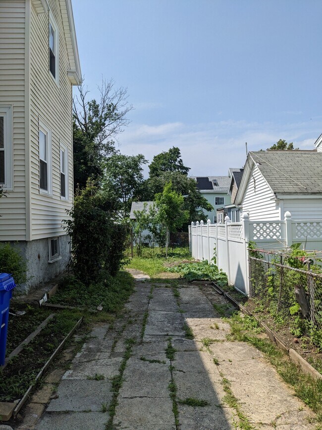 Photo - 56 Clayton St