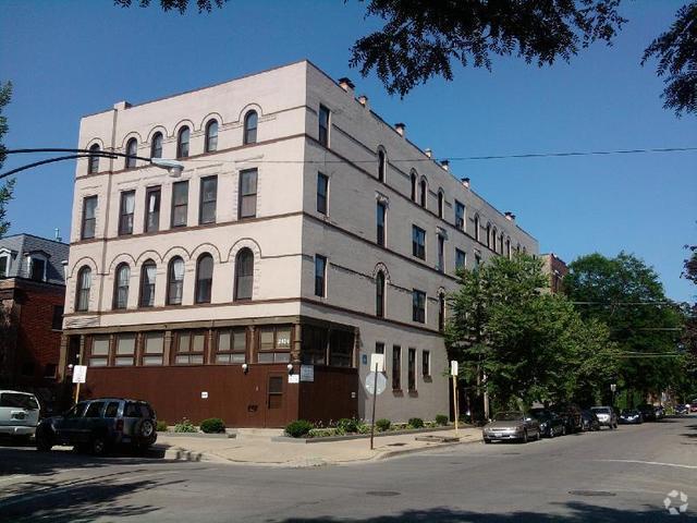Building Photo - 1048 W Dickens Ave Rental