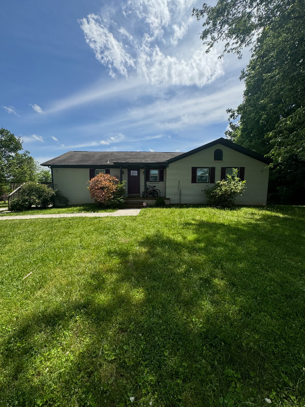 Photo - 721 Maynard Ln House
