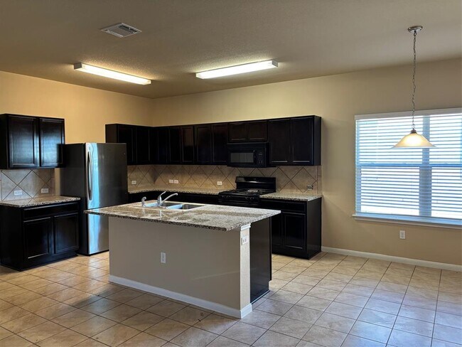 Photo - 1602 Atlas Rd