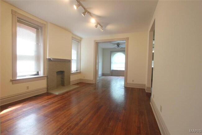 Photo - 3809 Shenandoah Ave Unidad 1st floor