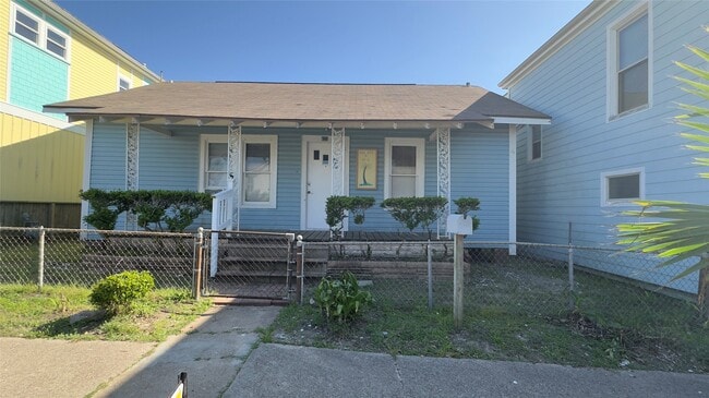 Building Photo - 823 Avenue K Rental