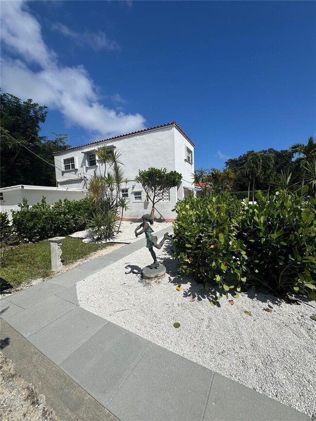 Photo - 1105 NE 119th St Unidad C