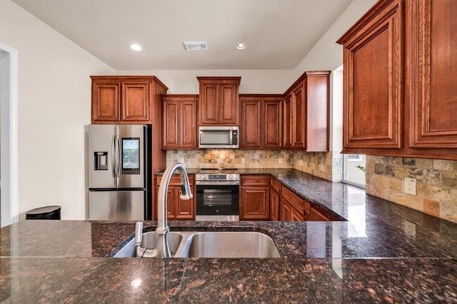 Photo - 1607 W Dallas St